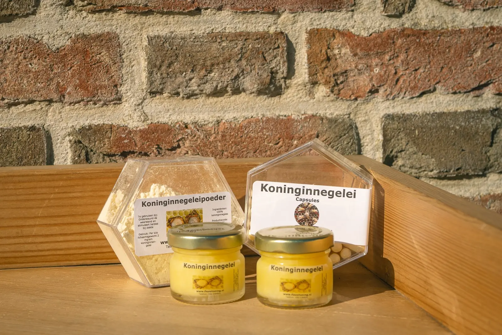 Assortiment koninginnengelei aangeboden door Flevohoning in Almere, Nederland.